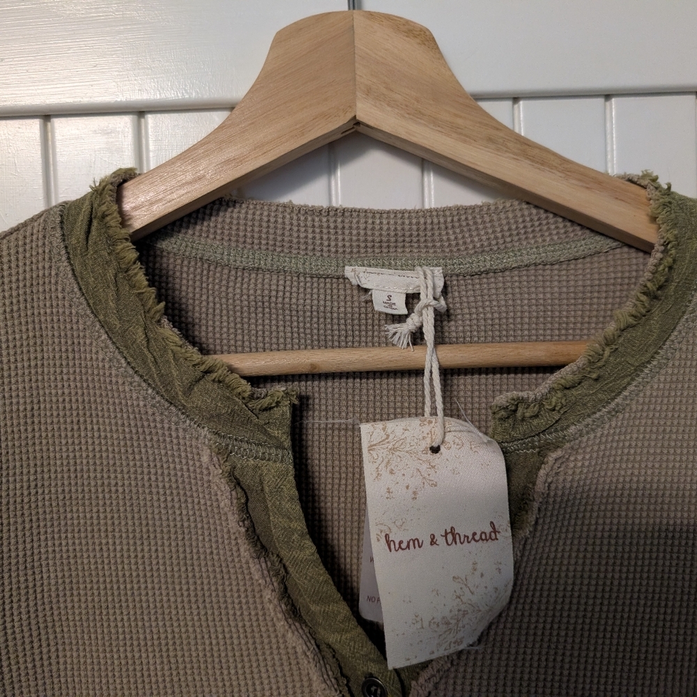 NWT Three Bird Nest Cassia Henley Top - Picture 3 of 16